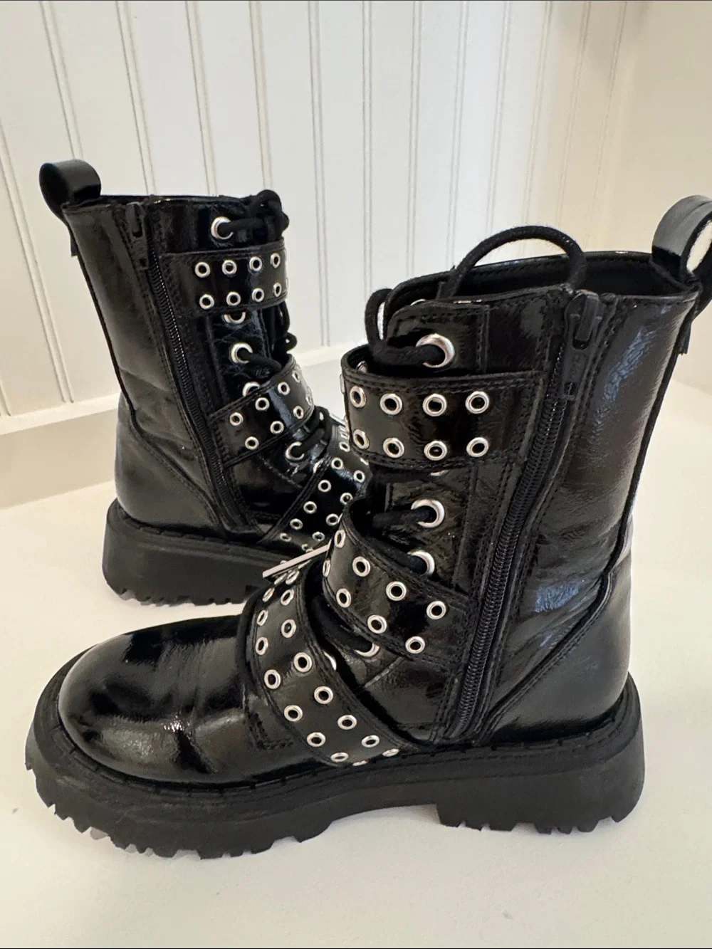 Zara chunky combat